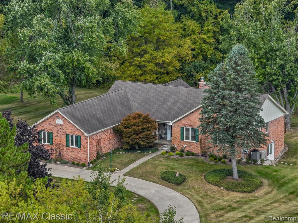 4150 Heatherwood Drive, Commerce Twp, MI 48382 — Photo 43