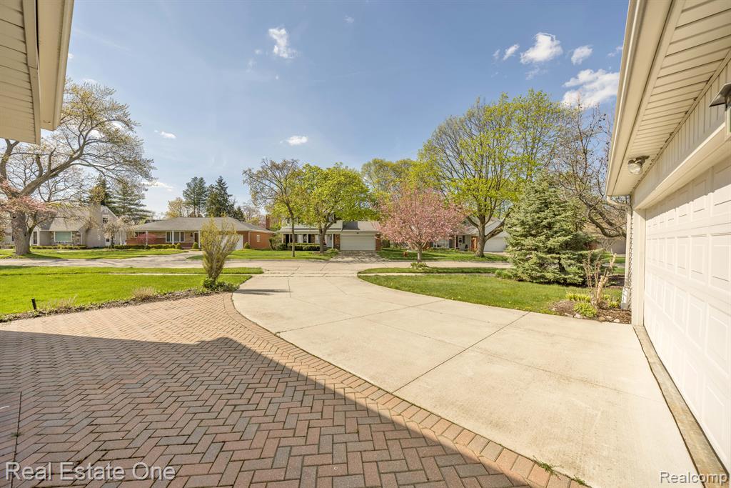 4132 AMHERST Road, Royal Oak, MI 48073 — Photo 35