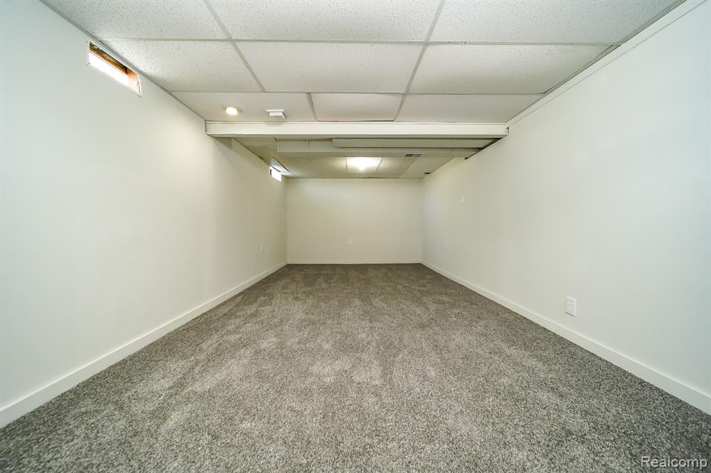 32100 Ruehle Avenue, Warren, MI 48093 — Photo 46