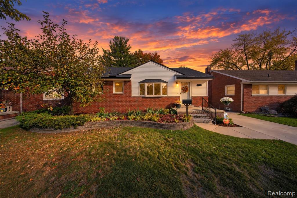 3615 Parker Street, Dearborn, MI 48124