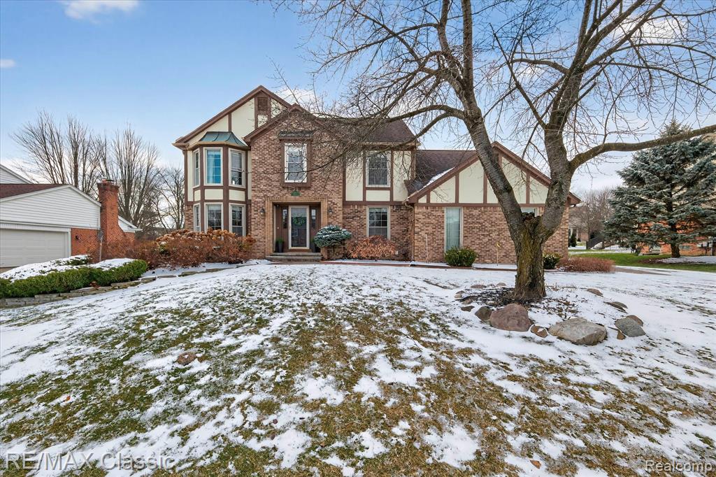 9377 Pineview Drive, Plymouth, MI 48170 — Photo 3