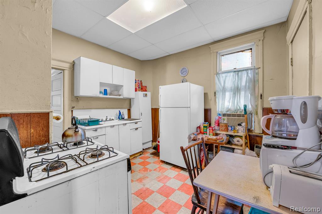 427 Melbourne Street, Detroit, MI 48202 — Photo 7