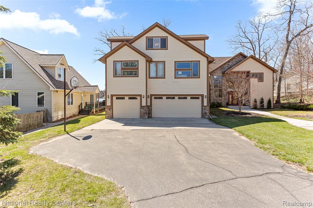 1100 Clearwater Boulevard, White Lake, MI — Photo 92