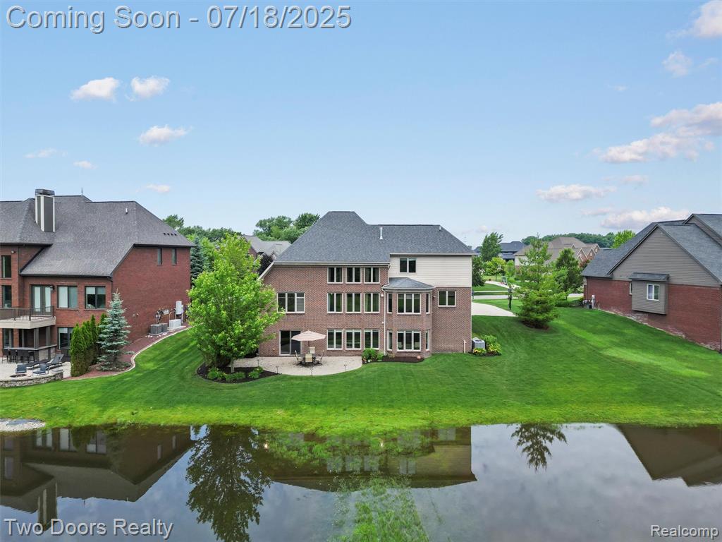 3551 Royal Berkshire Lane, Oakland, MI — Photo 4