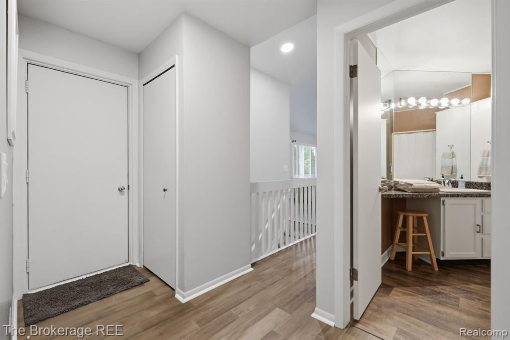 6060 Hearthside Place, Grand Blanc, MI 48439 — Photo 33