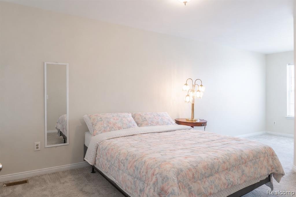 13207 St Ervin Avenue, 26, Detroit, MI 48215 — Photo 30