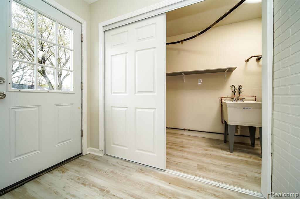 23817 Bredow Avenue, Trenton, MI 48174 — Photo 52