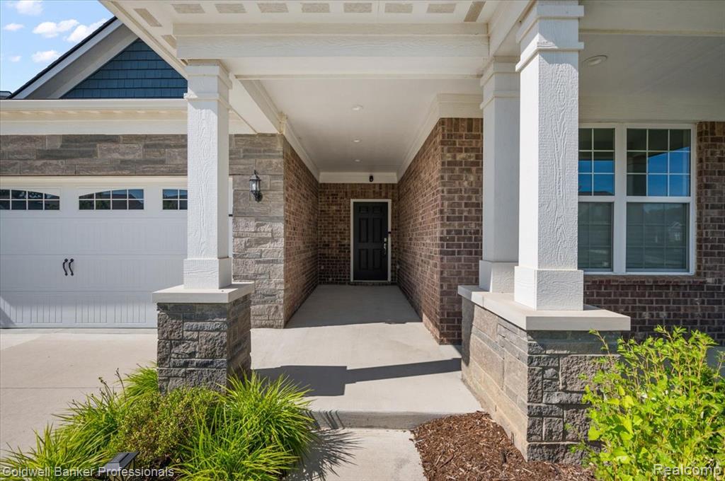 50182 Sawyer Road, Canton, MI 48188 — Photo 2