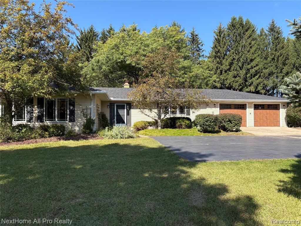 7195 Curtis Road, Northville, MI 48168 — Photo 23