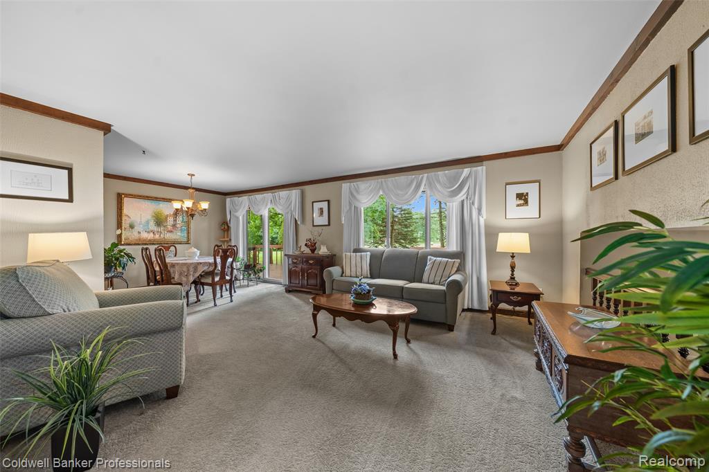 5075 Bayside Drive, Troy, MI 48098 — Photo 6