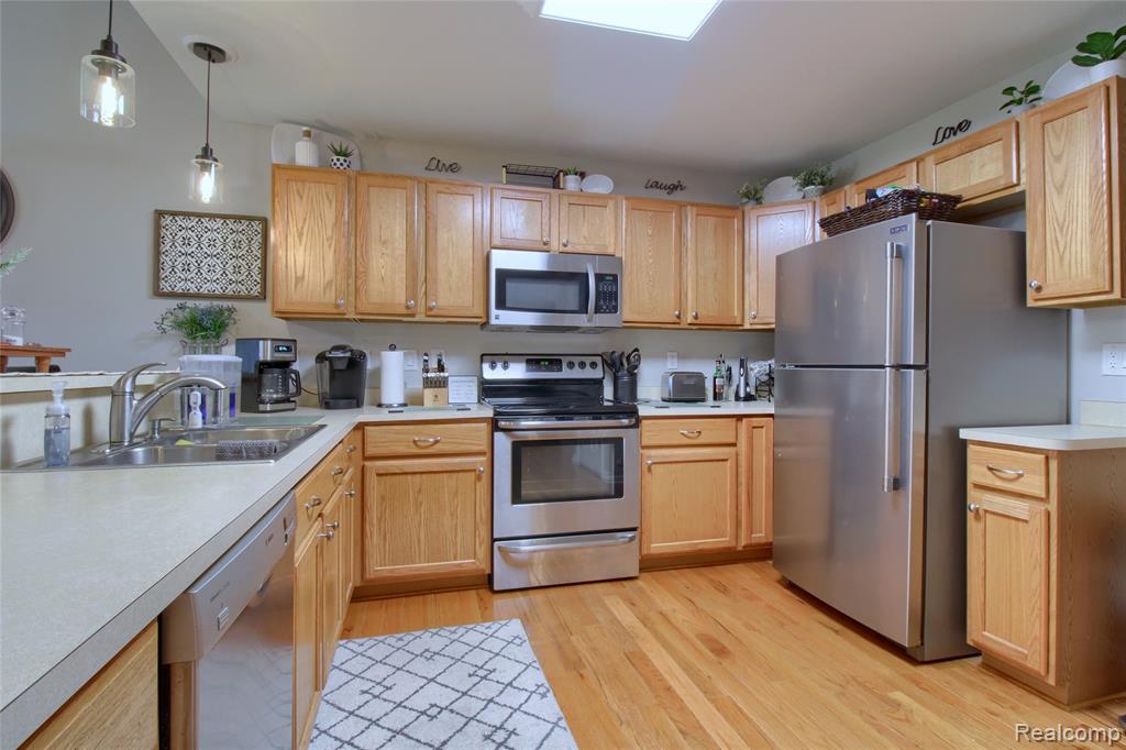 31626 Beaver Circle, New Boston, MI 48164 — Photo 11
