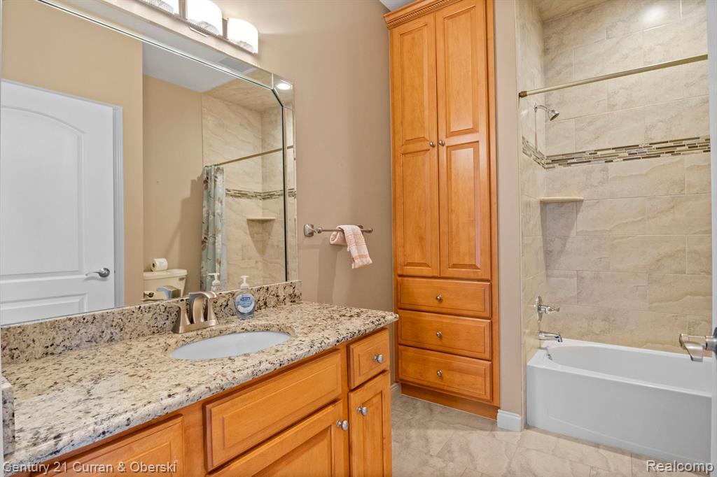 56546 CLEARSTONE Drive, Macomb, MI 48042 — Photo 25