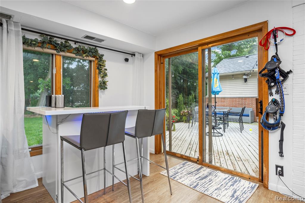 6085 Worlington Road, Bloomfield Hills, MI 48301 — Photo 30