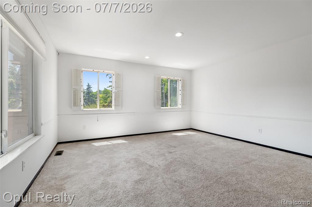 3961 Chablis Street, West Bloomfield, MI 48323 — Photo 20
