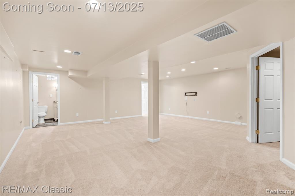 45450 Fountain View Drive, Canton, MI 48188 — Photo 38
