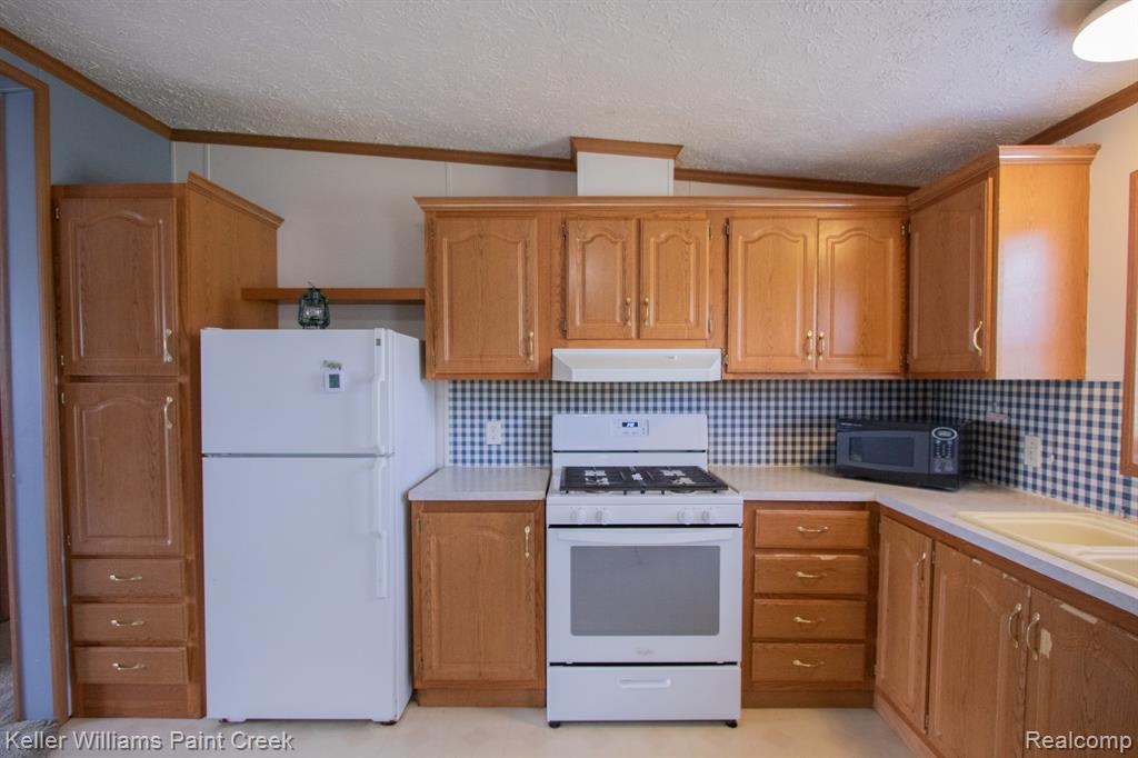 2993 Clifford Road, MI — Photo 4