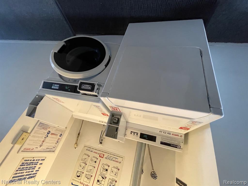 8719 Meadowbrook Drive, Brighton, MI 48116 — Photo 9
