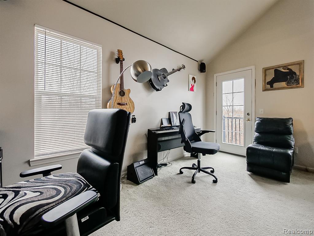 23461 Williamsburg Circle, Woodhaven, MI 48183 — Photo 3