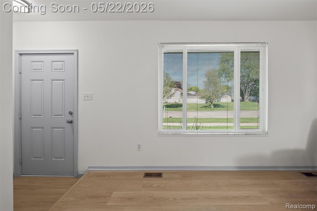 46972 McKenna Drive, Macomb, MI 48044 — Photo 3
