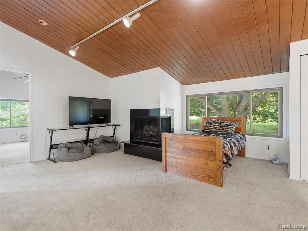 4554 Mystic Hills Circle, Milford, MI 48380 — Photo 39