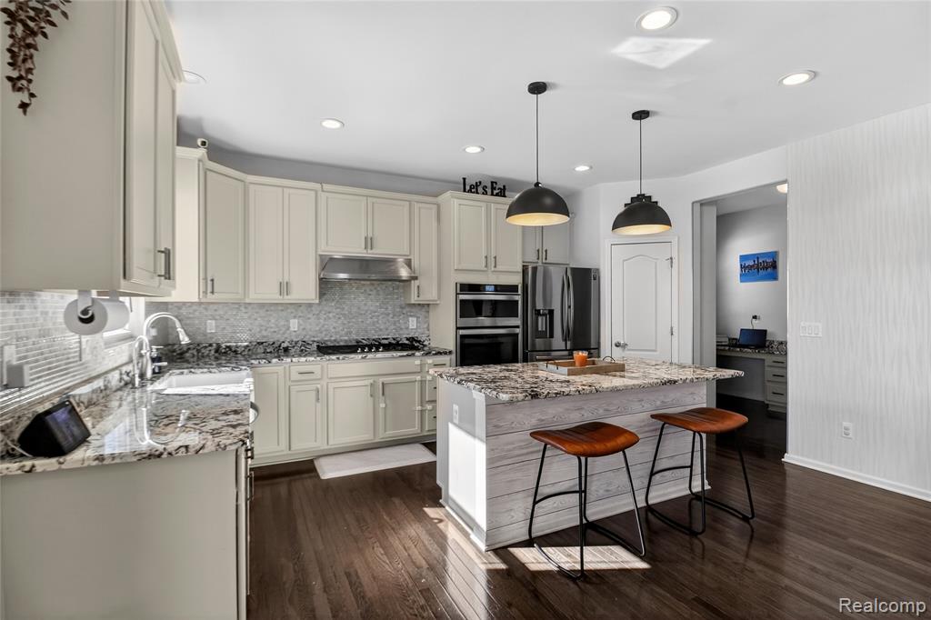 58565 Navarra Drive, South Lyon, MI 48178 — Photo 11
