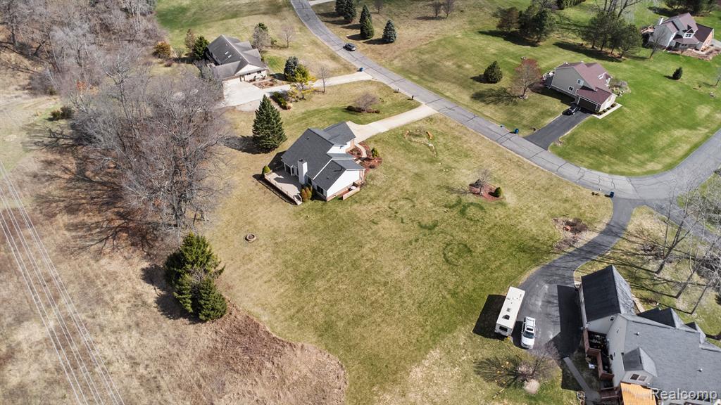6330 STONEWOOD Drive, White Lake, MI 48383 — Photo 42