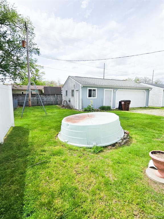 12929 Matthews Street, Carleton, MI 48117 — Photo 44