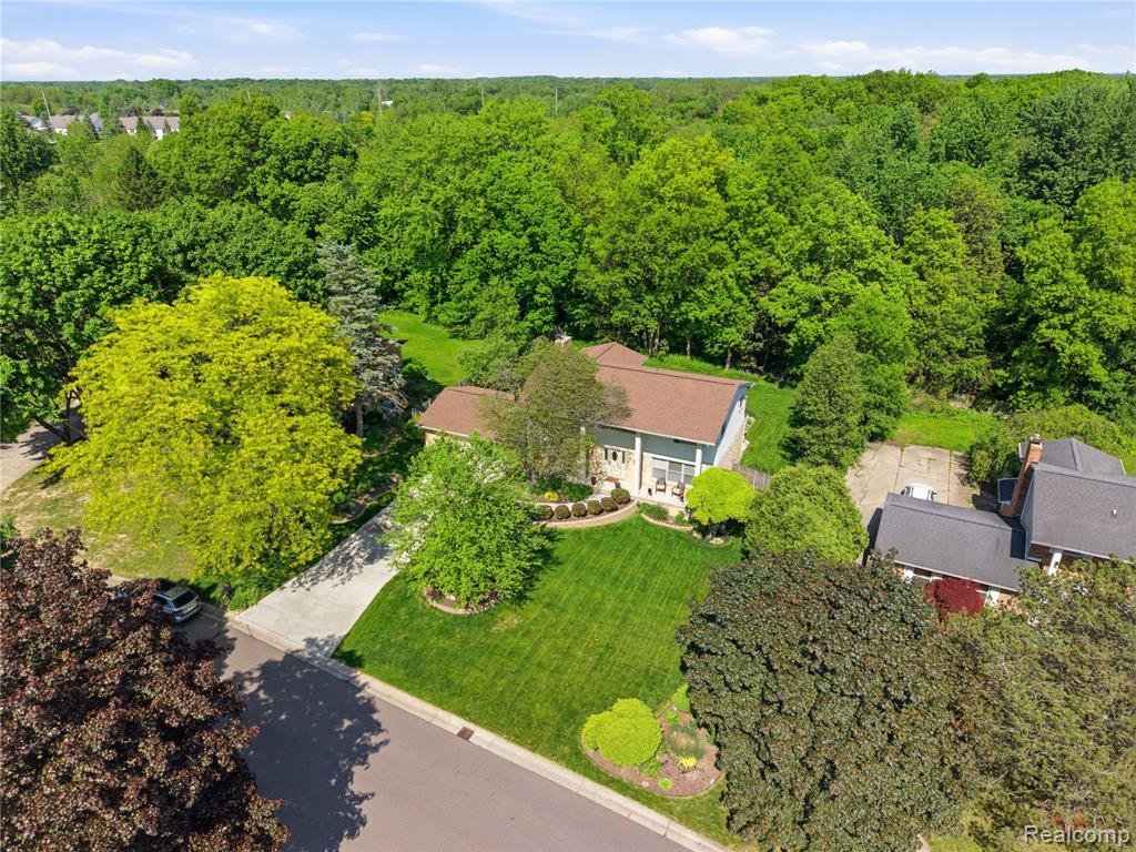 6211 Kings Scepter Road, Grand Blanc, MI 48439 — Photo 70