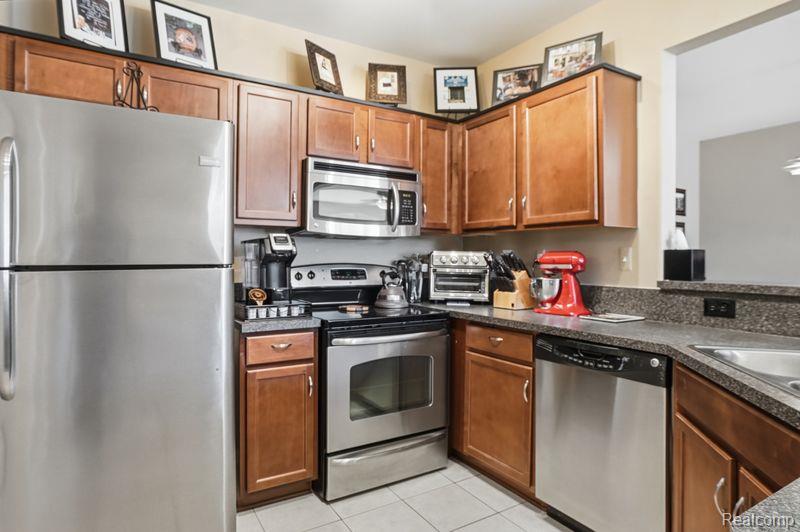 28304 Adler Park Drive S, New Baltimore, MI — Photo 9