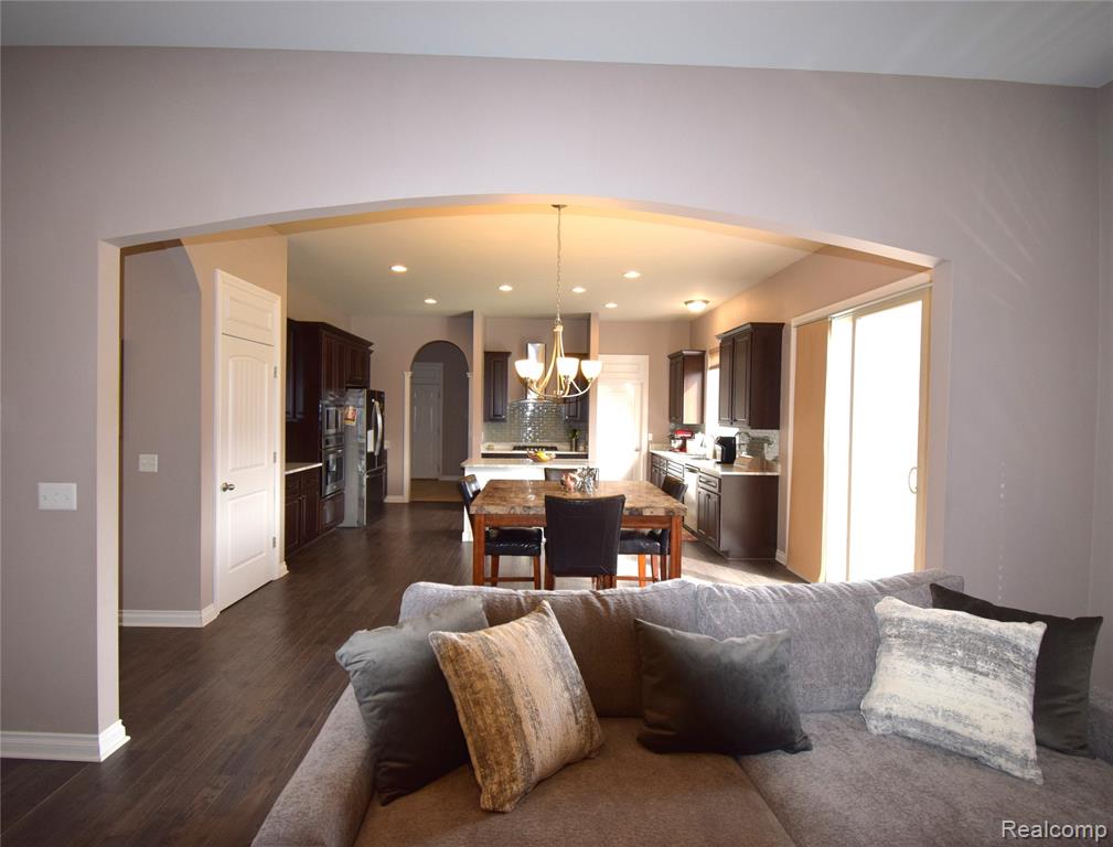 55752 Timbers Edge Drive, Utica, MI 48316 — Photo 7