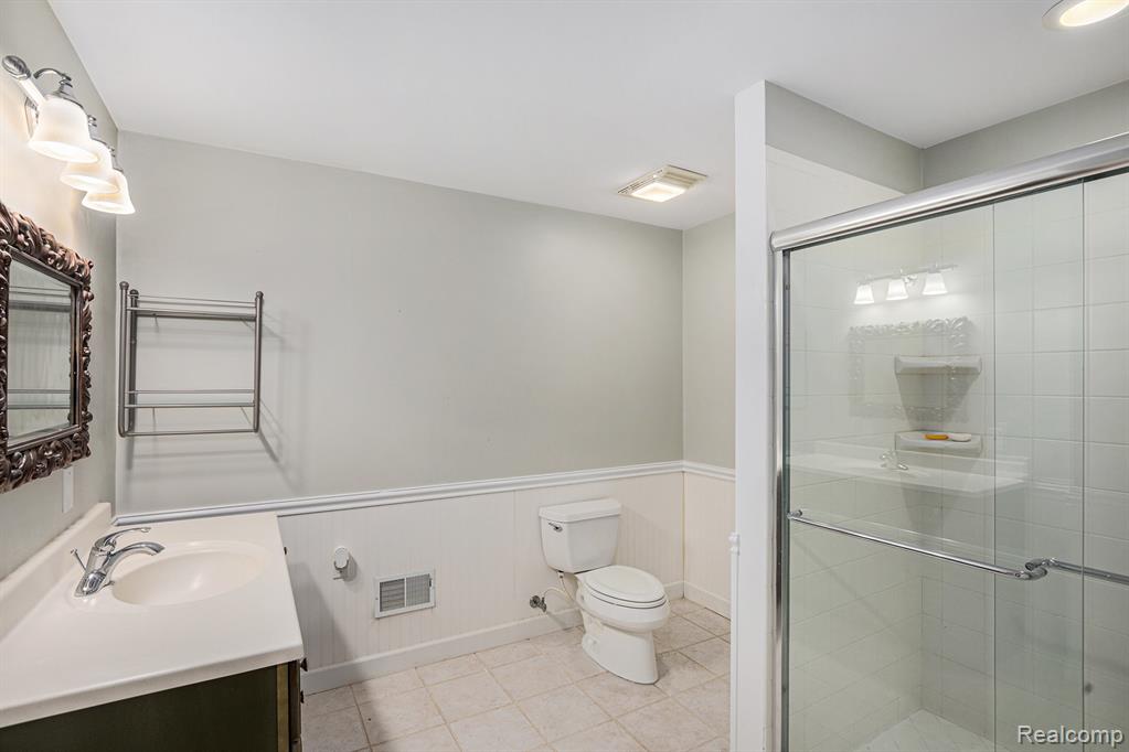 846 Majestic, Rochester, MI 48306 — Photo 40