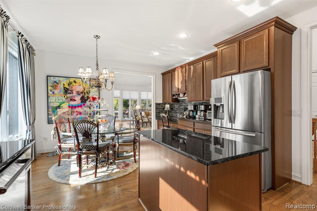 5040 OAKBROOKE Drive, West Bloomfield, MI 48323 — Photo 8
