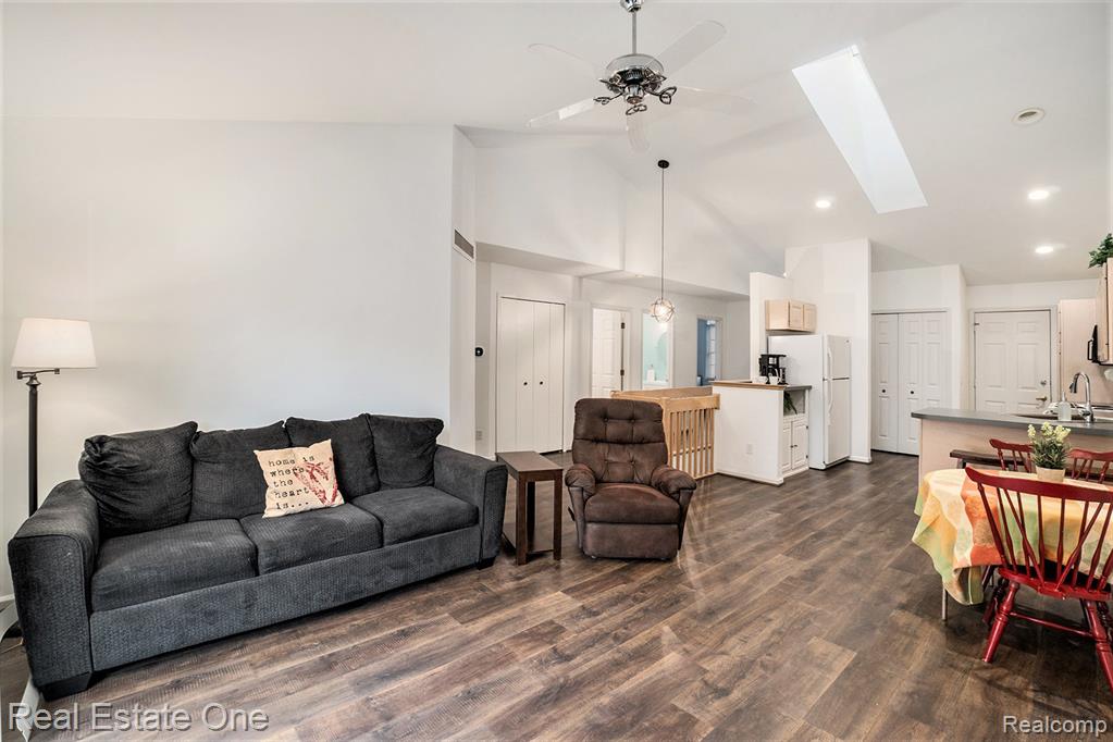 9413 Blue Spruce Court, 54, Davison, MI 48423 — Photo 6