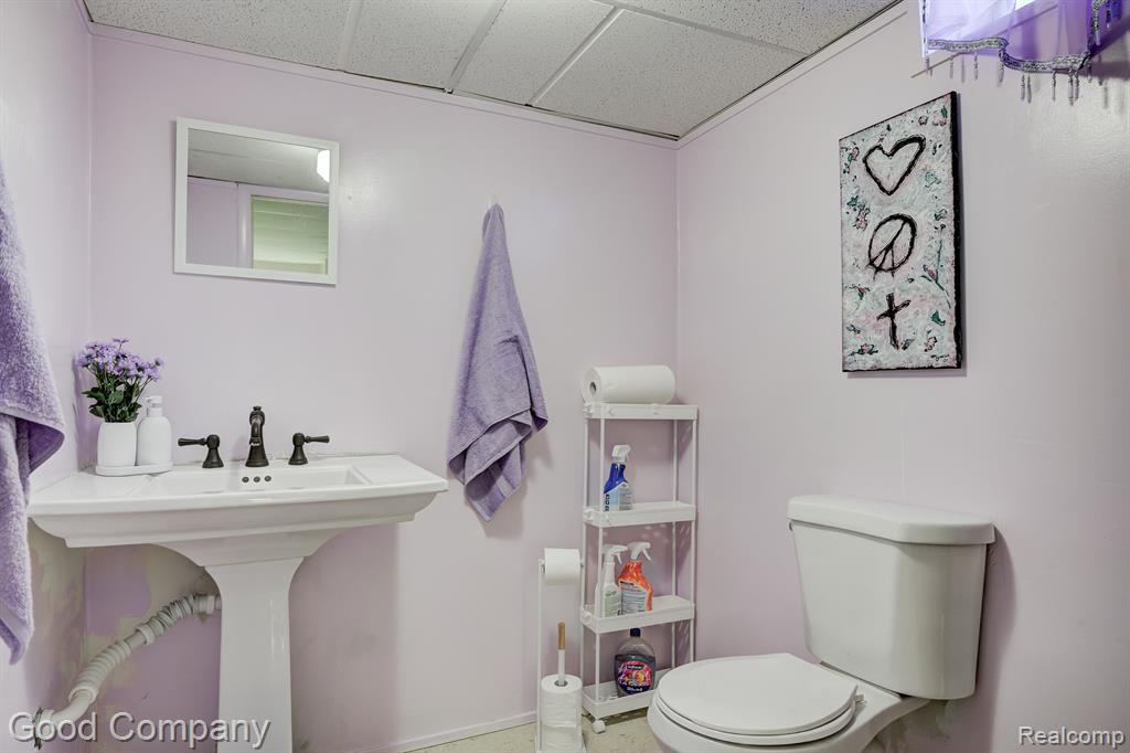 705 BUTTERNUT Avenue, Royal Oak, MI 48073 — Photo 29