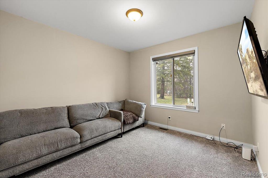3973 LISA MARIE Drive, Sterling Heights, MI 48314 — Photo 24