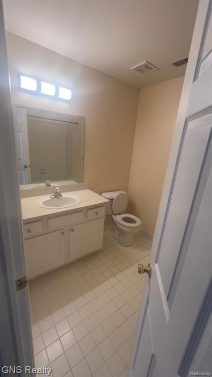45544 WARWICK Drive, Macomb, MI 48044 — Photo 14