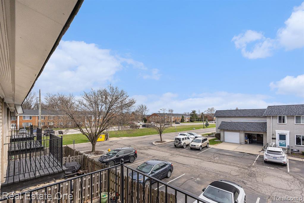 4288 15 MILE Road, Sterling Heights, MI 48310 — Photo 16