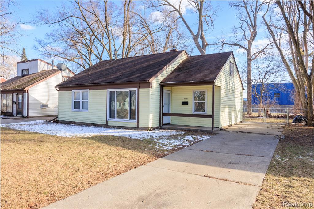 10731 Albany Street, Oak Park, MI 48237 — Photo 3