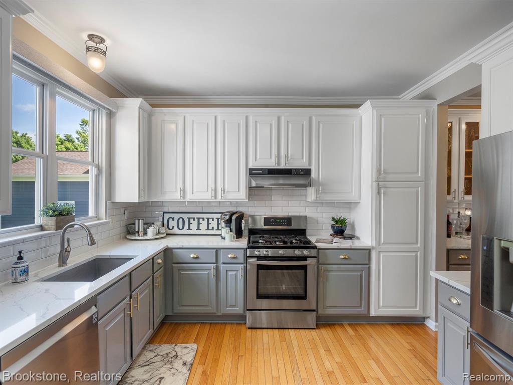 42650 Whitman Way, Novi, MI 48377 — Photo 17
