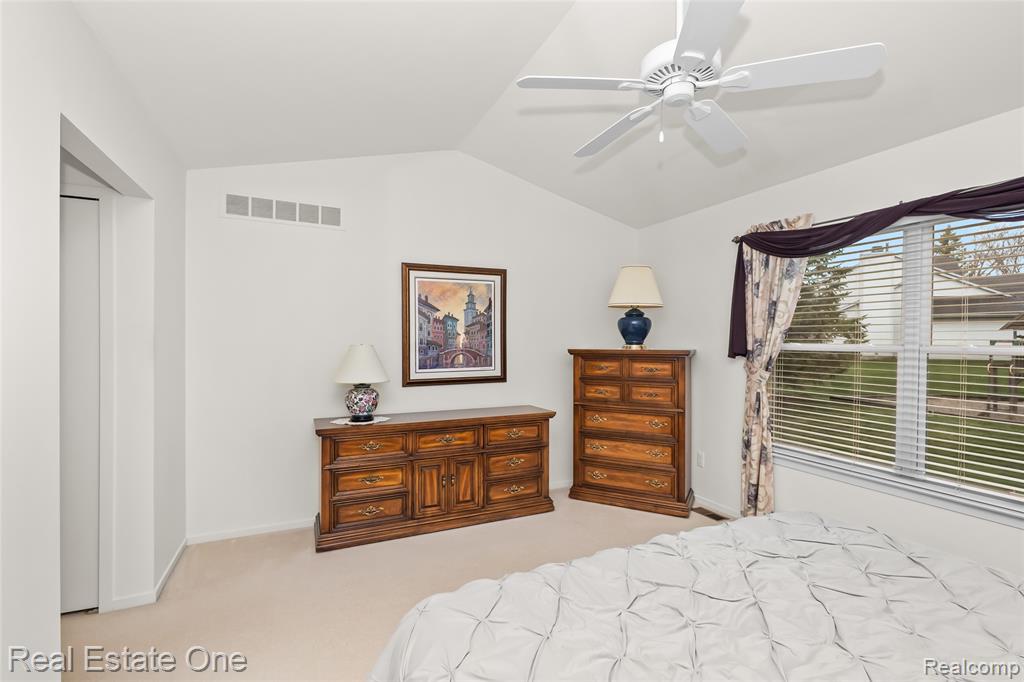 367 N Oak Drive, Commerce Twp, MI 48390 — Photo 25