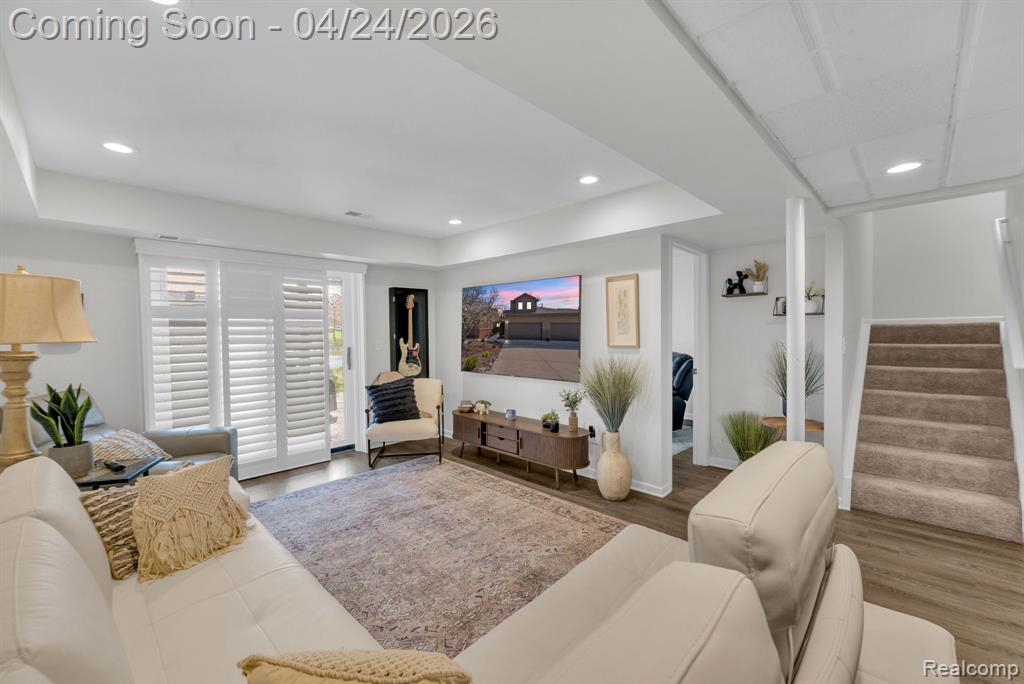 9859 Hawthorne Glen Drive, Grosse Ile, MI 48138 — Photo 22