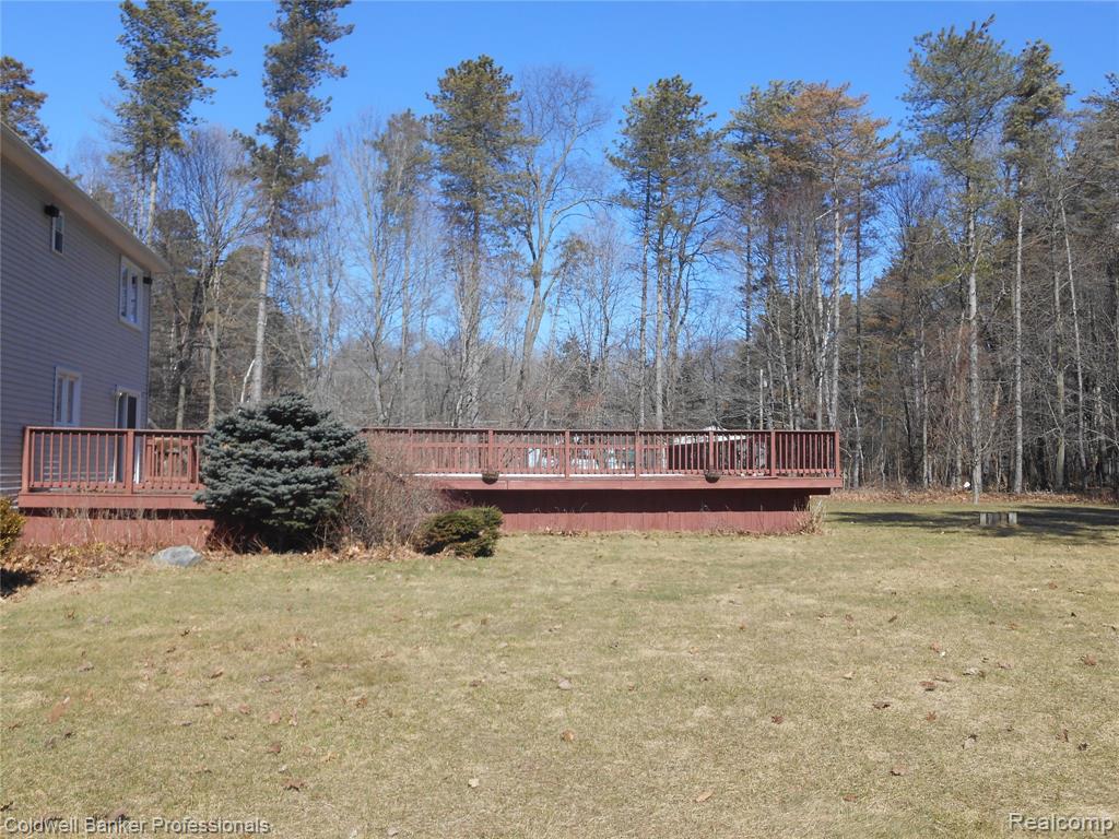 2704 Genny Ridge Drive, Lapeer, MI 48446 — Photo 21