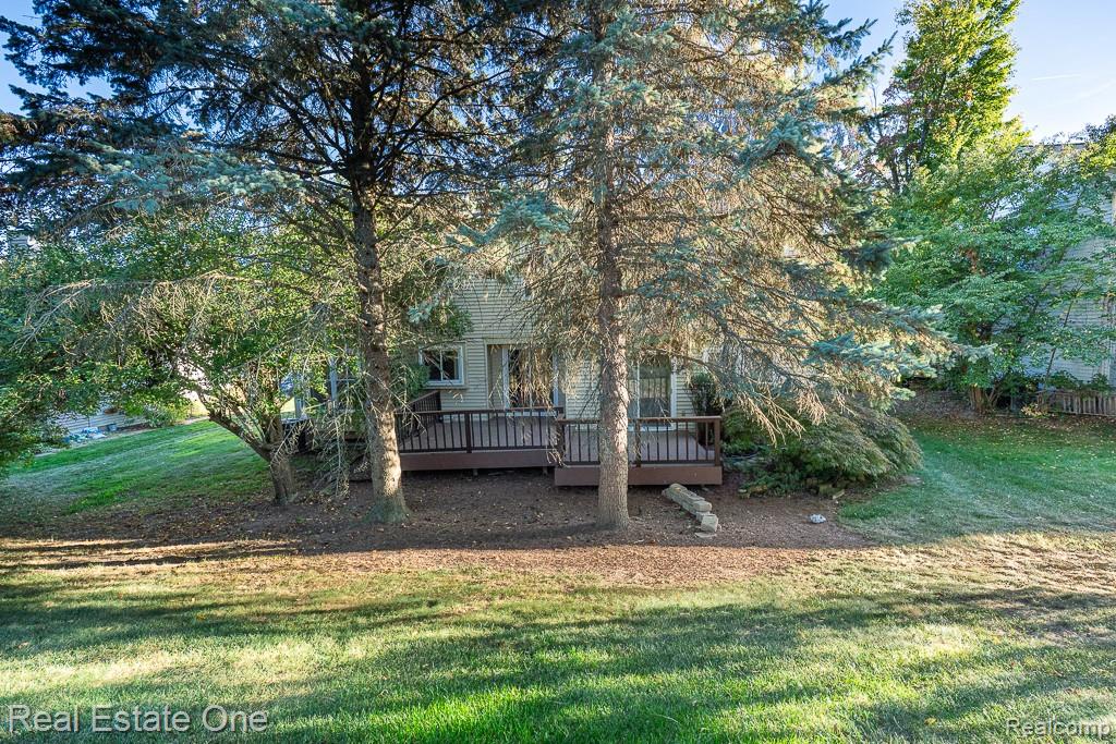 619 Whitney Drive, Rochester Hills, MI 48307 — Photo 6