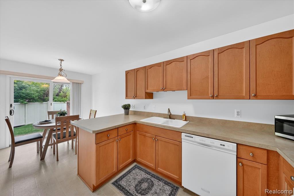 6020 N Newburgh Road, Westland, MI — Photo 10