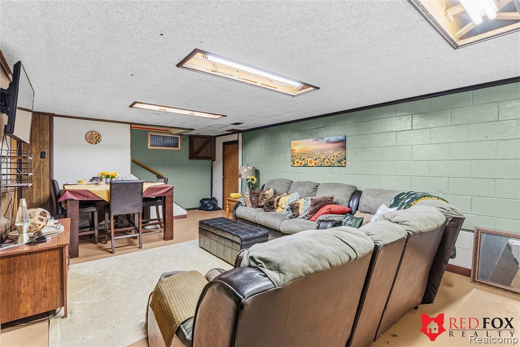 2379 Hialeah Drive, Flint, MI 48507 — Photo 27
