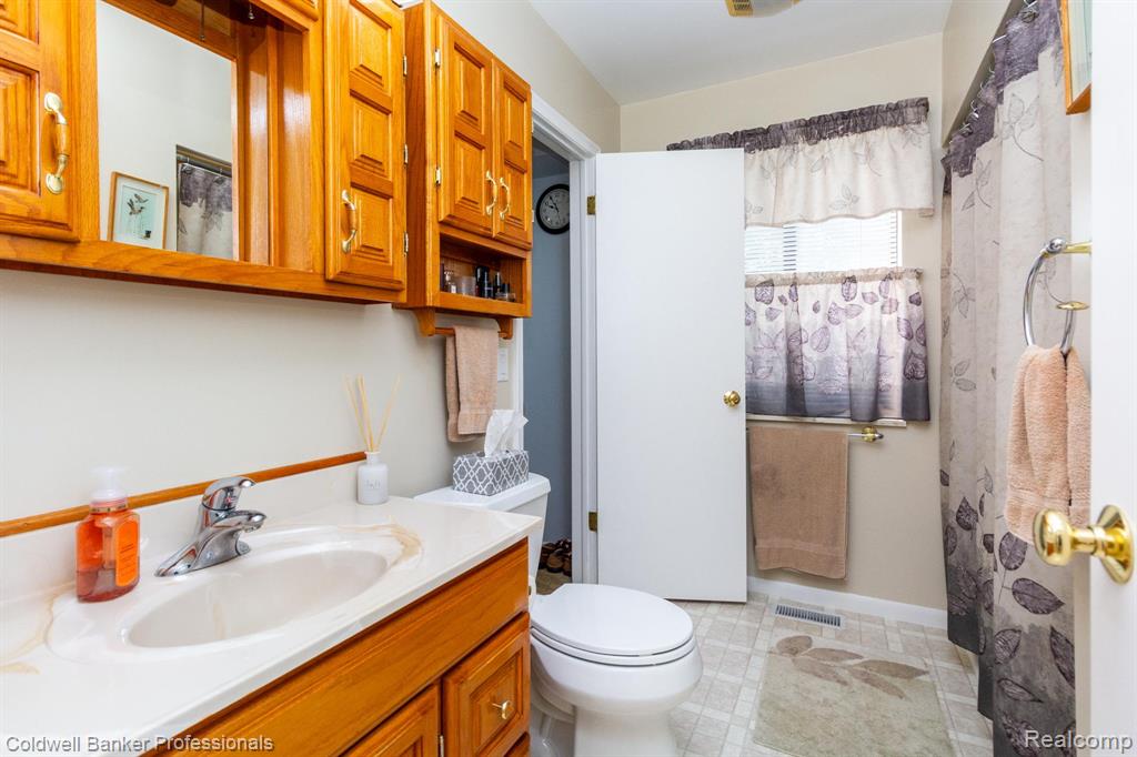 2809 Galway Bay Drive, Metamora, MI 48455 — Photo 23
