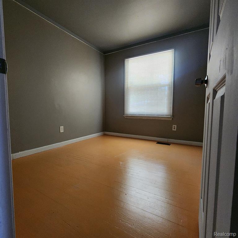 9481 WILLIAM Street, Taylor, MI — Photo 11