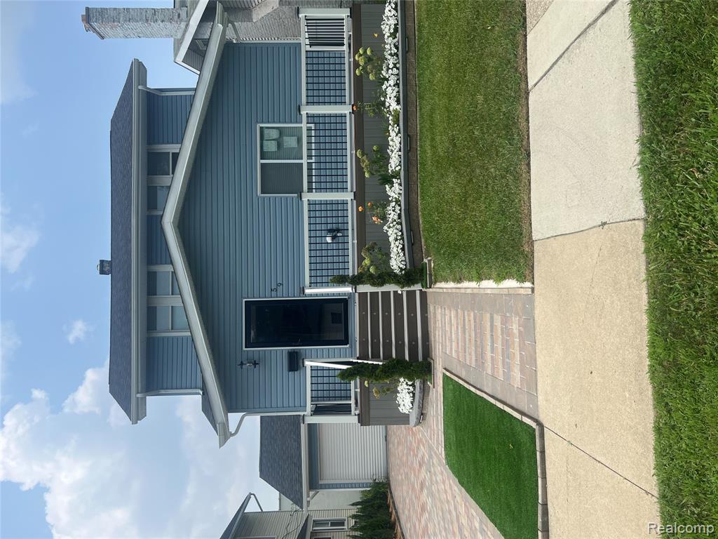 59 Eldredge Street, Macomb, MI 48043