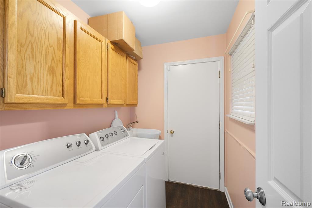 43529 Oakbrook Road, Canton, MI, 48187