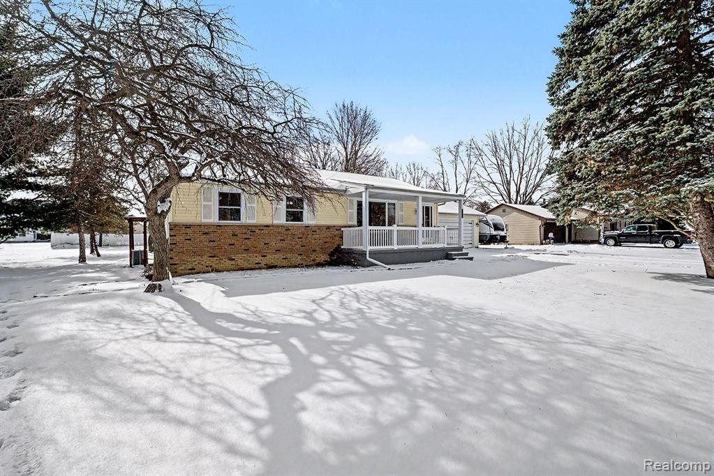 6030 E Hill Road, Grand Blanc, MI 48439 — Photo 3